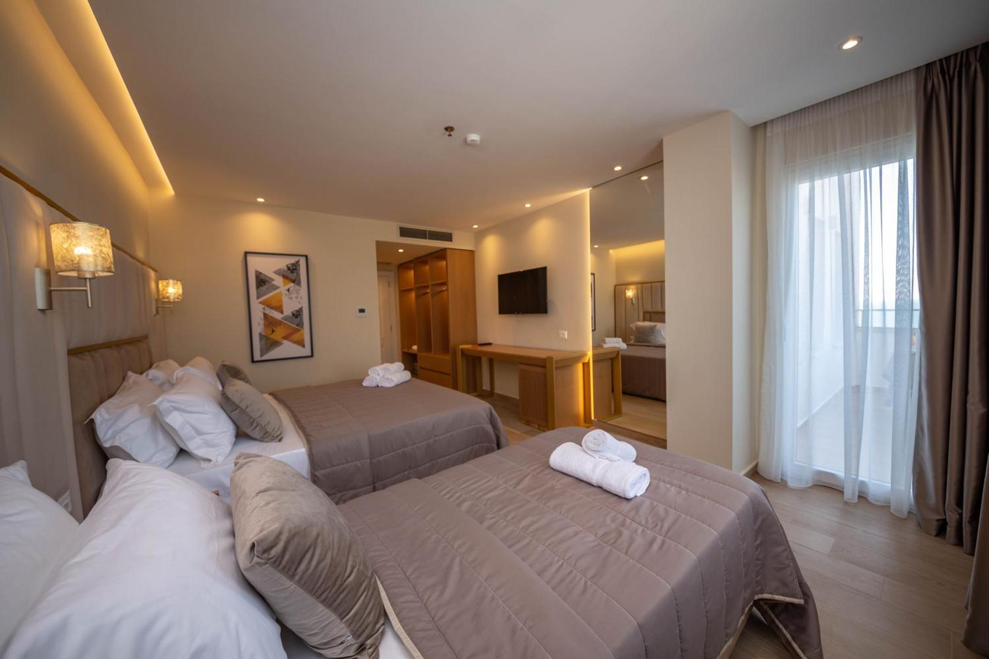 Merar Hotel Golem  Værelse billede
